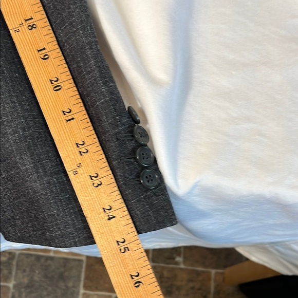 Calvin Klein Gray Sport Coat with Notch Lapels - Picture 7 of 7